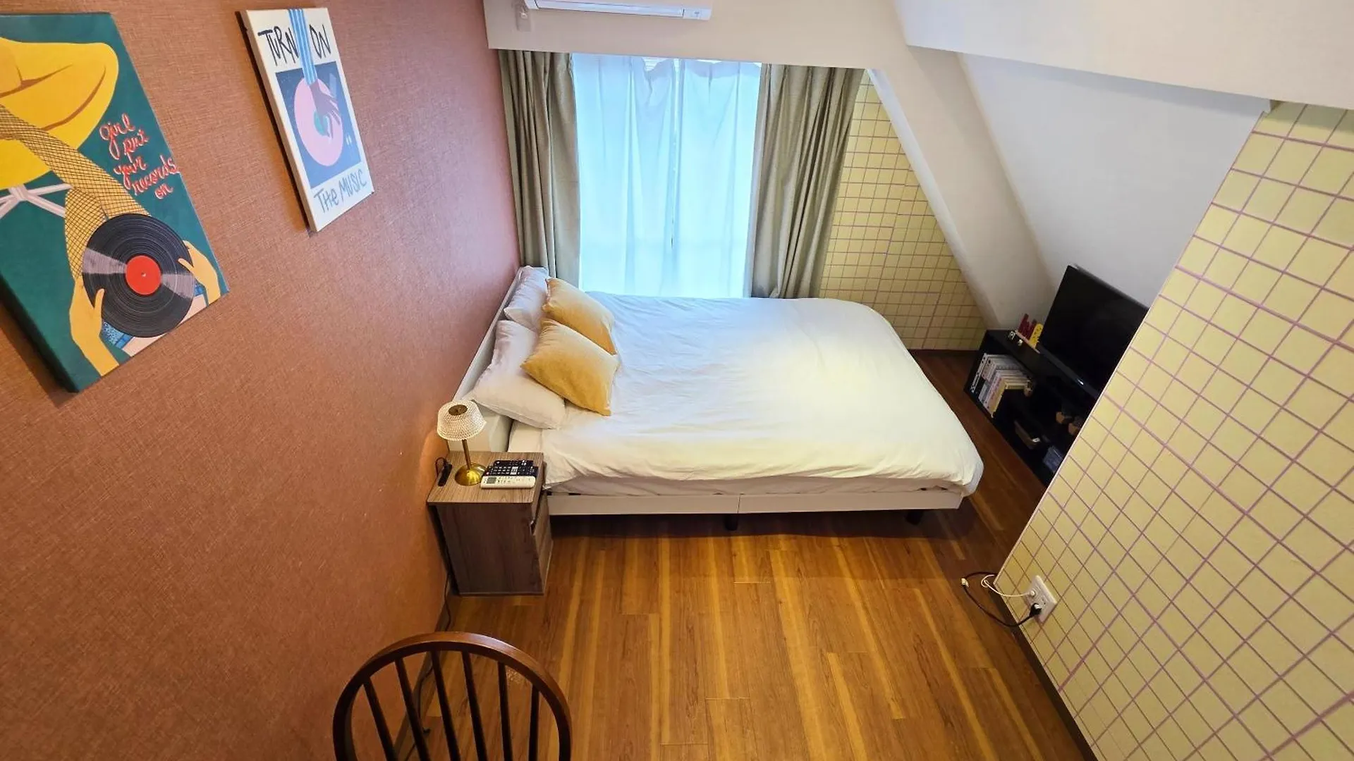 Shinookubo A Room Tokyo Apartment