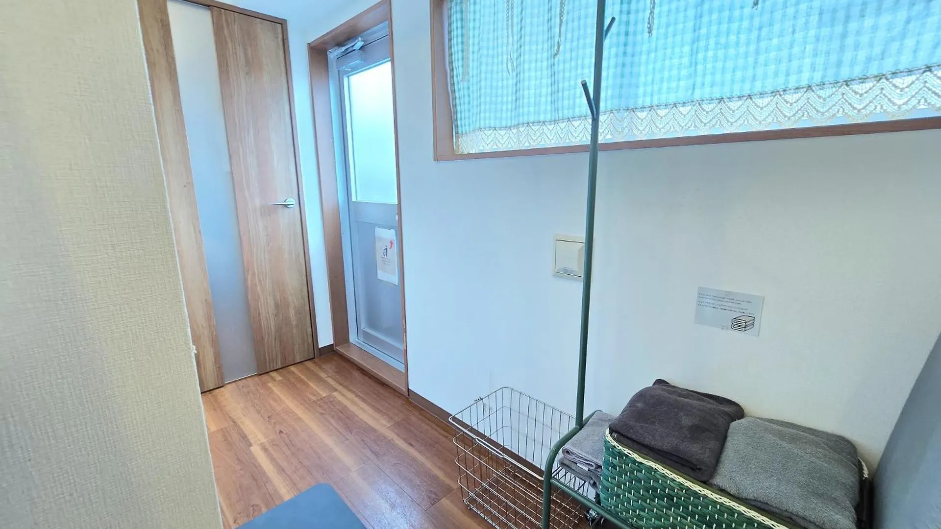 Shinookubo A Room Tokyo Apartment